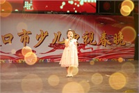 35主持人选拔 选手 李俊仪 选送单位 营口市拓宇广播影视艺术学校 指导教师 梁老师.jpg